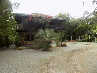 Casa com 4 Quartos à venda, 220m² no Araçatuba, Imbituba