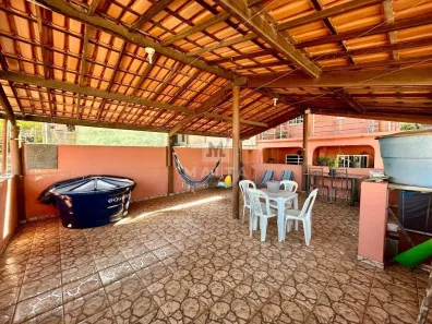 Casa com 3 Quartos à venda, 264m² no Teixeira Dias (Barreiro), Belo Horizonte