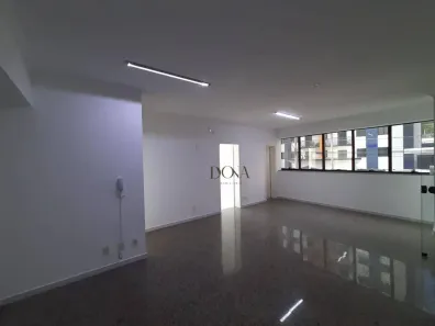 Sala Comercial para alugar, 200m² no Jardim Emília, Sorocaba