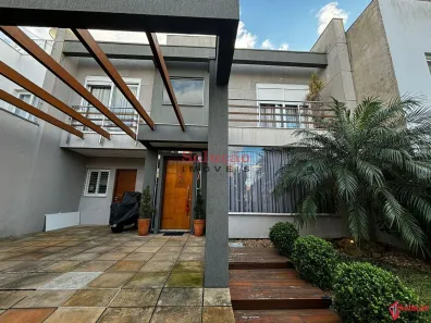 Sobrado com 3 Quartos à venda, 171m² no Estância Velha, Canoas