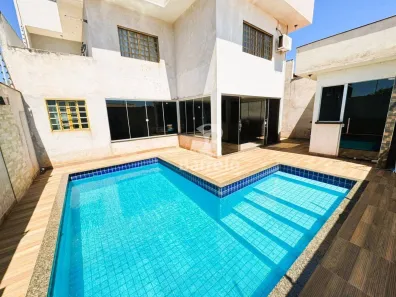 Casa com 3 Quartos à venda, 214m² no Semprebom, Ibiporã