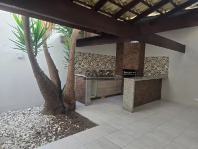 Casa de Condomínio com 3 Quartos para venda ou aluguel, 120m² no Condomínio Residence Club, Jacareí