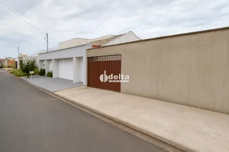 Lote/Terreno à venda, 250m² no Jardim Canaã, Uberlândia