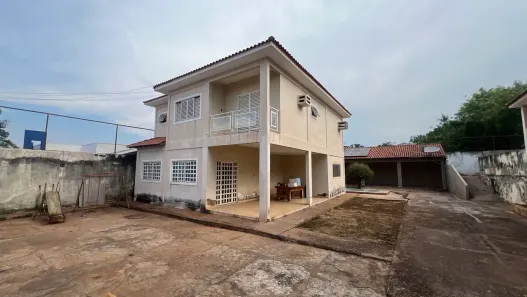 Sobrado com 4 Quartos para alugar, 200m² no Cidade Alta, Cuiabá