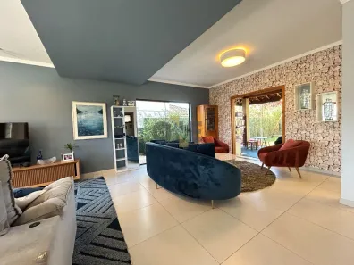Casa de Condomínio com 3 Quartos à venda, 308m² no Jardim Caiapiá, Cotia