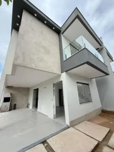 Sobrado com 3 Quartos à venda, 135m² no Manguinhos, Serra