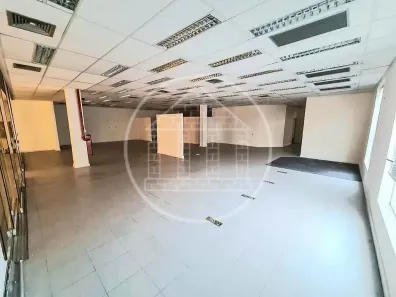 Prédio Comercial para venda ou aluguel, 871m² no Socorro, São Paulo