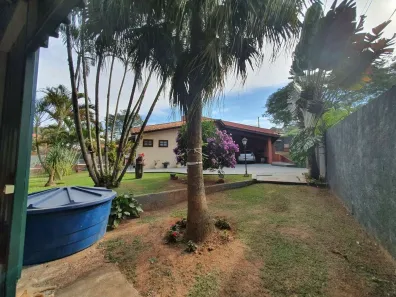 Fazenda/Sítio com 3 Quartos à venda, 546m² no Jardim Leonor, Itatiba