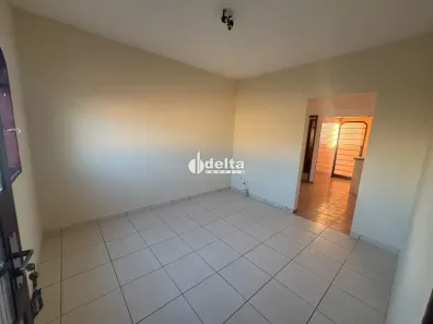 Apartamento com 3 Quartos para alugar, 85m² no Martins, Uberlândia