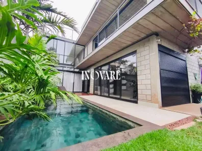 Casa com 2 Quartos para alugar, 180m² no Cidade Jardim, Uberlândia