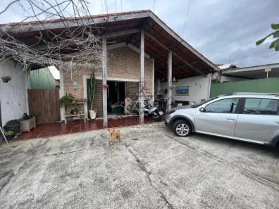 Casa com 4 Quartos à venda, 300m² no Parque Balneário Poiares, Caraguatatuba