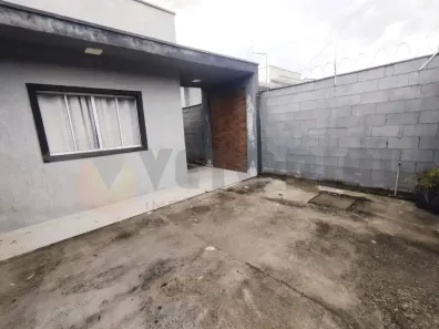 Casa com 2 Quartos à venda, 66m² no Balneário dos Golfinhos, Caraguatatuba