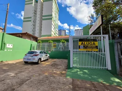 Casa com 3 Quartos para alugar, 145m² no Centro, Cascavel