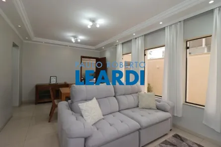 Sobrado com 3 Quartos à venda, 163m² no Vila Pinheirinho, Santo André