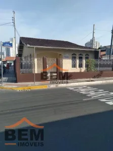 Casa com 3 Quartos para alugar, 110m² no Centro, Itajaí