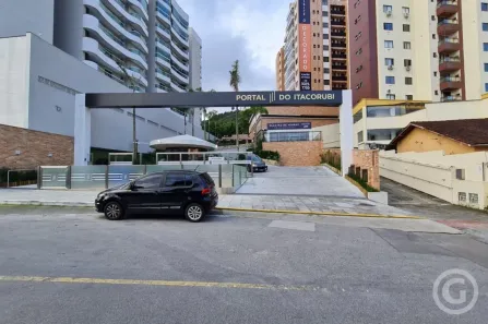 Apartamento com 3 Quartos para alugar, 98m² no Itacorubi, Florianópolis