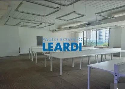 Sala Comercial para alugar, 374m² no Cidade Monções, São Paulo