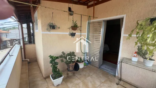 Sobrado com 3 Quartos à venda, 211m² no Vila Itapoan, Guarulhos