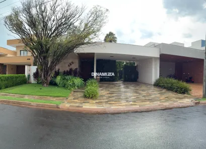 Casa de Condomínio com 3 Quartos para alugar, 247m² no Grande Horizonte, Uberaba