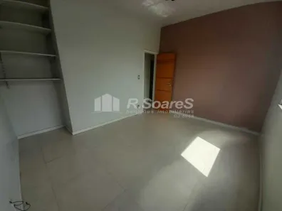 Apartamento com 2 Quartos à venda, 52m² no Vila Valqueire, Rio de Janeiro