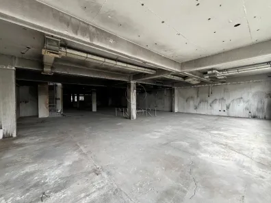 Sala Comercial para alugar, 600m² no Cristo Redentor, Porto Alegre
