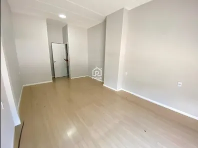 Ponto Comercial para alugar, 40m² no Prado, Nova Friburgo