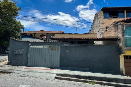 Casa com 2 Quartos à venda, 200m² no Confisco, Belo Horizonte