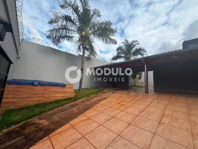 Casa com 3 Quartos à venda, 286m² no Vigilato Pereira, Uberlândia