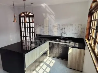 Sobrado com 3 Quartos à venda, 150m² no Jardim Varan, Suzano