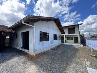 Casa com 2 Quartos à venda, 180m² no Vila Nova, Joinville