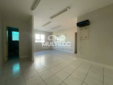 Sala Comercial para alugar, 120m² no Vila Mathias, Santos