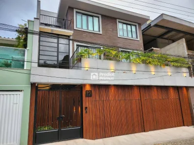Casa com 3 Quartos à venda, 600m² no Centro, Nova Friburgo