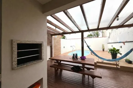 Casa com 3 Quartos à venda, 135m² no Carianos, Florianópolis