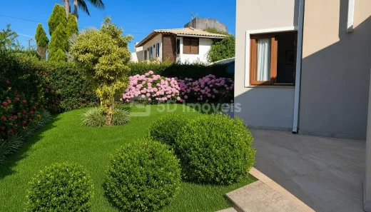 Casa com 4 Quartos à venda, 230m² no Sambaqui, Florianópolis