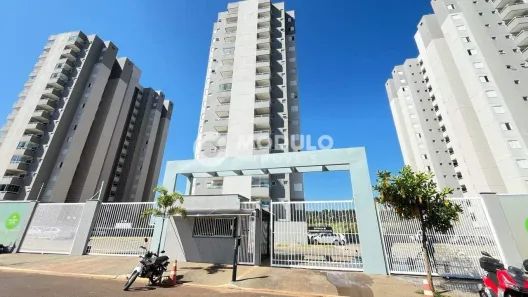 Apartamento com 2 Quartos para alugar, 57m² no Novo Mundo, Uberlândia