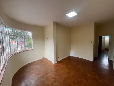 Apartamento com 3 Quartos para alugar, 80m² no Valparaíso, Petrópolis