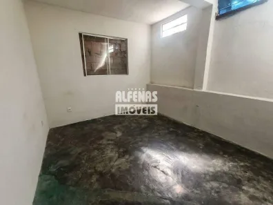 Casa com 2 Quartos para alugar, 75m² no Fonte Grande, Contagem