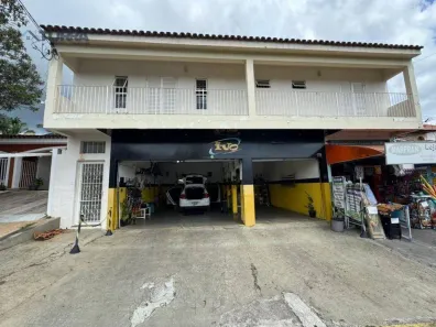 Casa com 3 Quartos para alugar, 130m² no Jardim Alvinópolis, Atibaia