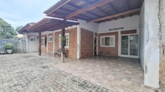 Casa com 3 Quartos à venda, 150m² no Pilarzinho, Curitiba