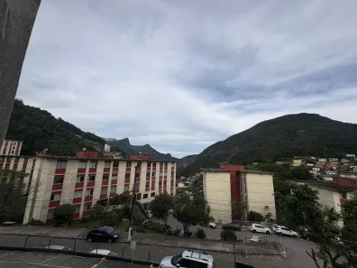 Apartamento com 2 Quartos para alugar, 64m² no São Sebastião, Petrópolis
