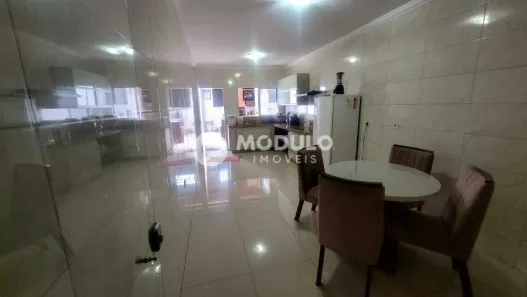 Casa com 3 Quartos à venda, 166m² no Jardim Europa, Uberlândia