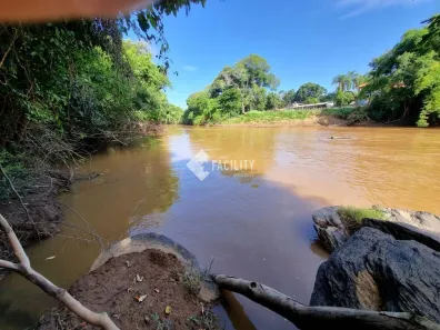 Fazenda/Sítio com 2 Quartos à venda, 205m² no Centro, Socorro