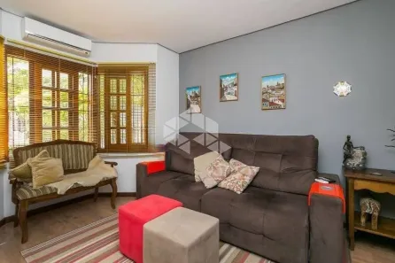 Casa com 3 Quartos à venda, 148m² no Guarujá, Porto Alegre