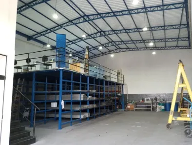 Galpão/Depósito/Armazém à venda, 220m² no Jardim Altos de Santana II, Jacareí