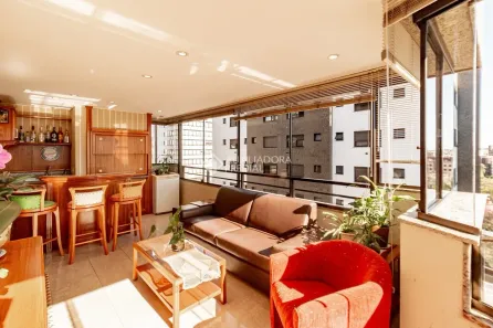 Apartamento com 3 Quartos à venda, 132m² no Petrópolis, Porto Alegre