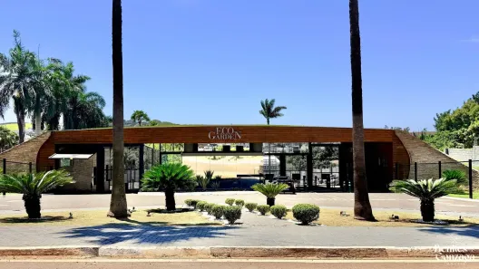 Lote/Terreno à venda, 400m² no Chácaras Aeroporto, Maringá
