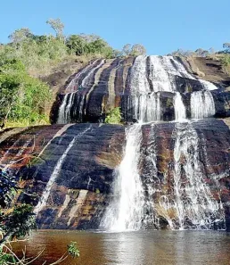 Fazenda/Sítio à venda, 850000m² no , Carvalhos