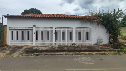 Casa com 3 Quartos à venda, 500m² no Vale do Amanhecer, Brasília
