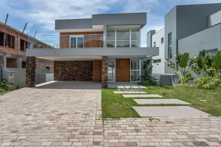 Casa de Condomínio com 4 Quartos à venda, 485m² no Vila Nova, Porto Alegre