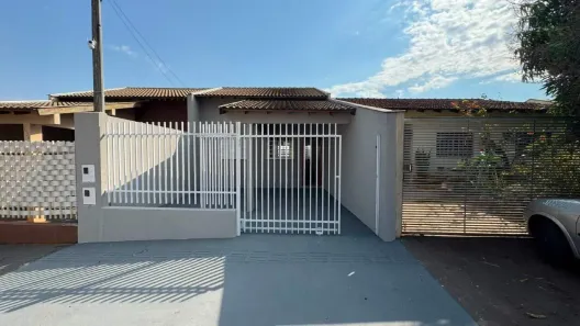 Casa com 2 Quartos à venda, 62m² no Jardim Santo André, Londrina